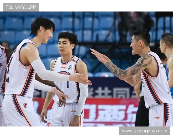 北京首钢与上海队激战正酣1617赛季精彩对决回顾与分析